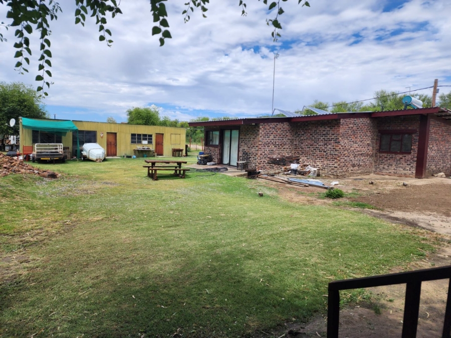 1 Bedroom Property for Sale in Bloemhof North West